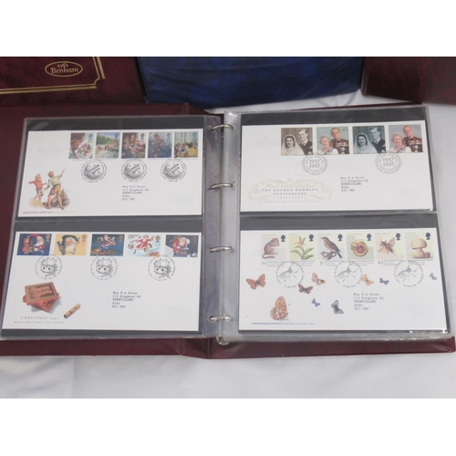 813 - Collection of GB First Day Covers covering from Late 1970s to 2020, in 5 albums