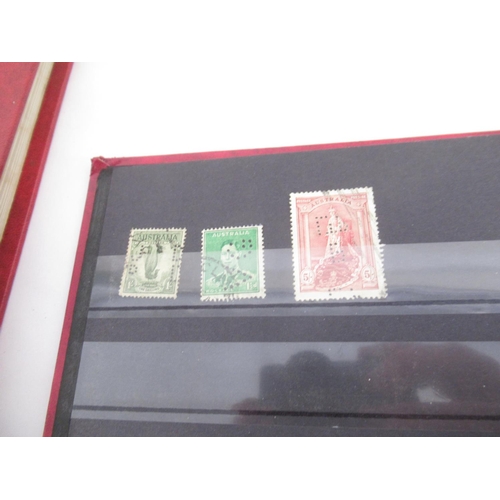 834 - 2 stamp folders cont. mixed international stamps relating to birds, a stamp album cont. mixed intern... 