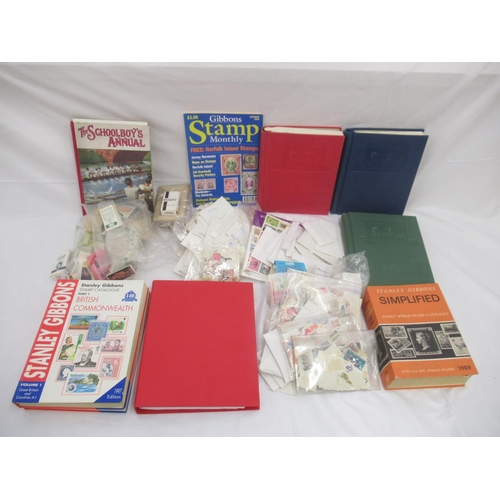 839 - Mixed assorted collection of stamps and cigarette cards both loose and in albums, to inc. a folder c... 