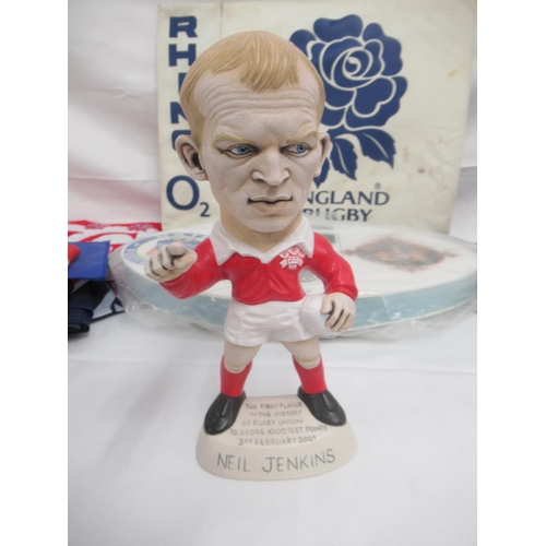 948 - Collection of Rugby memorabilia to inc. Neil Jenkins Ltd Ed. 691/100 World of Groggs figure signed b... 