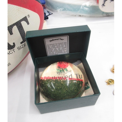 948 - Collection of Rugby memorabilia to inc. Neil Jenkins Ltd Ed. 691/100 World of Groggs figure signed b... 