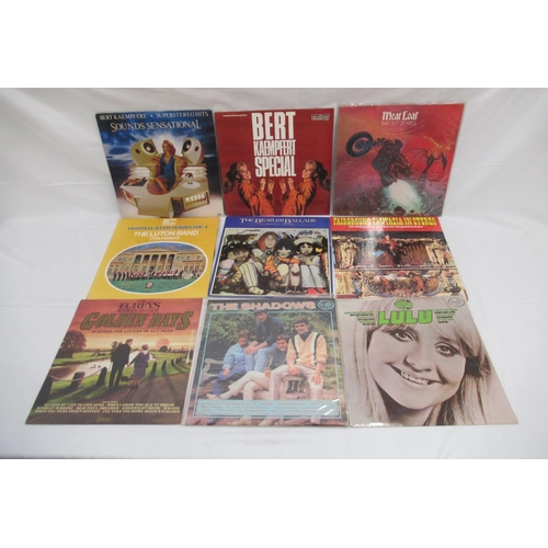 936 - Large assorted collection of LPs to inc. Queen, Cliff Richard, Dire Straits, Meatloaf, Lulu, Bee Gee... 