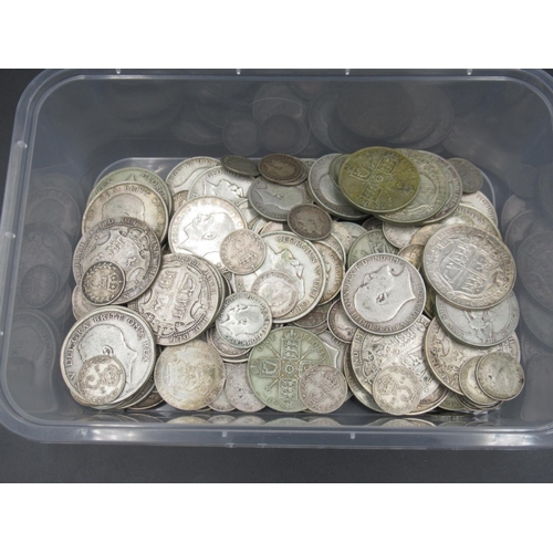 688 - Collection of 1902-1920 shillings, half-crowns, 3 pences, etc. (24.37ozt)