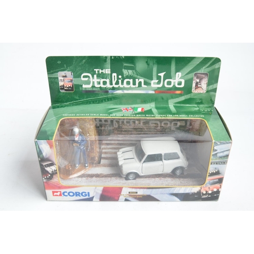 216 - 3 Corgi Italian Job 04441 Mini with driver figure (with gold bars) diecast car model sets with red, ... 