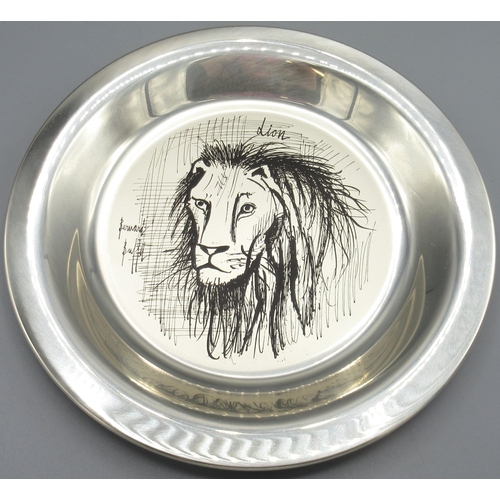 1045 - Bernard Buffet sterling silver Lion plate, stamped 925, C.1976, boxed with certificate, D20cm, 6.6oz... 