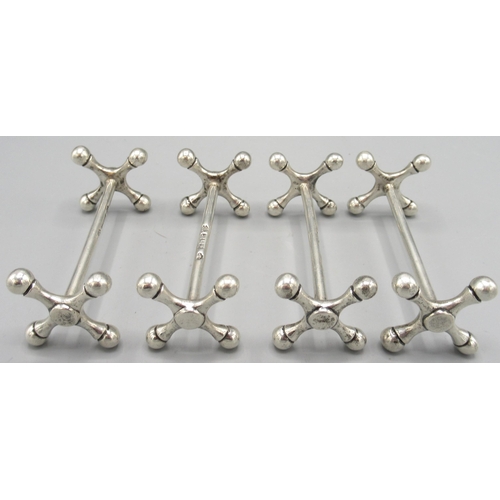 1046 - Four Edwardian silver knife rests by William Hutton & Sons Ltd, London, 1902, 8cm, 6.1ozt