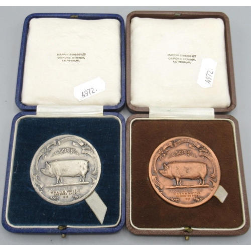 1051 - Silver and bronze medals of the National Pig Breeders Association, Silver medal awarded to W.H.& H.W... 