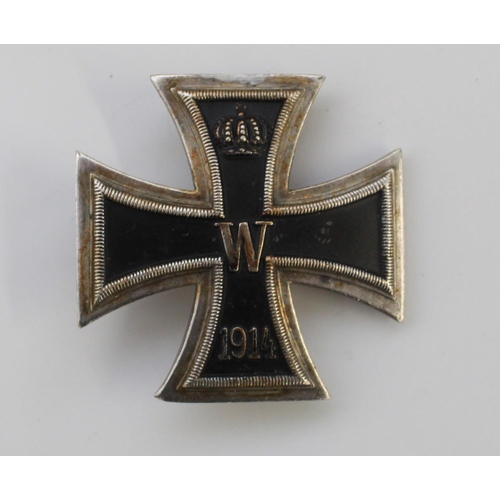 1068 - WWI Iron Cross, 1st Class. With original pin. Showing slight wear to numbers, 'W' and crown, but ove... 