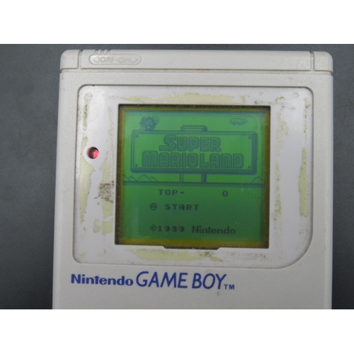 295 - 1989 Nintendo Gameboy, missing front panel, working at time of catalogue, with Super Mario Land Game