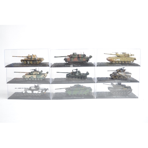 237 - Collection of 1/72 scale diecast WWII to modern armour models to include 23 DeAgostini examples (no ... 