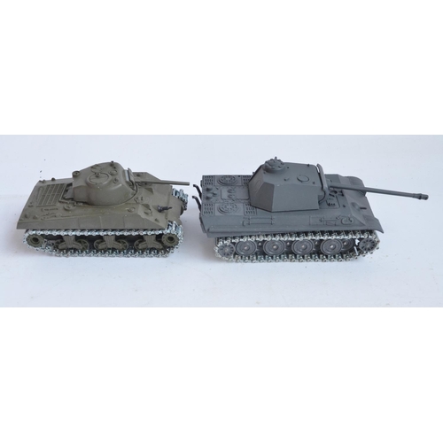 240 - Collection of diecast armour models from Solido to include 11 boxed single vehicle sets, WWII and po... 