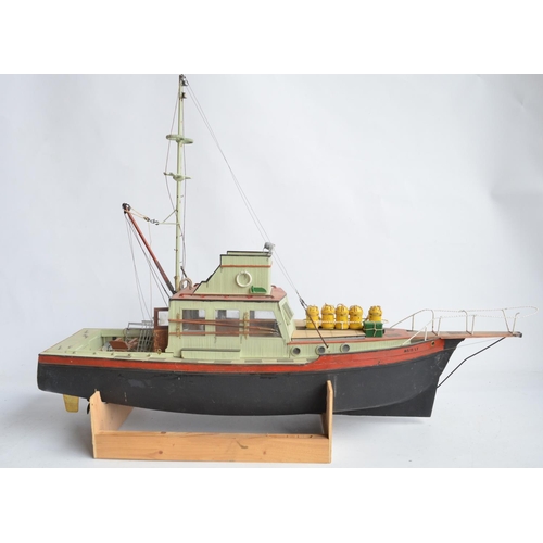 261 - Large scratch built wooden radio controlled model of the 'Orca' as featured in the film Jaws, approx... 