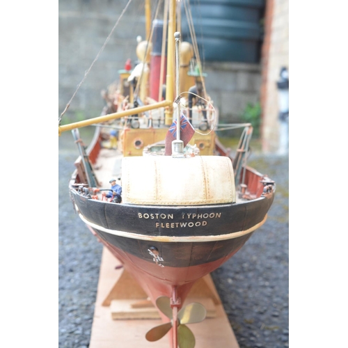 262 - Large radio controlled model of the oceanic trawler 'Boston Typhoon' of Fleetwood, fibre glass hull ... 