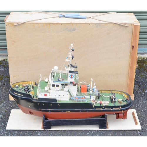 263 - Large radio controlled Tug boat model 'Yorkshireman' of Hull, fibre glass hull with mixed media deta... 