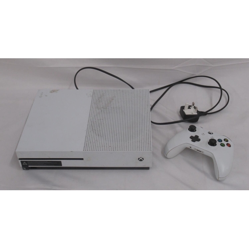 298 - Xbox One white console with controller