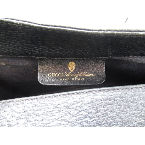 1060 - Gucci cross body bag, serial number 1002024, navy colourway, W 26cm, with branded dust bag
