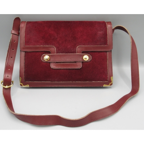 1061 - Cartier Must De burgundy suede leather shoulder bag, 1975, W24cm