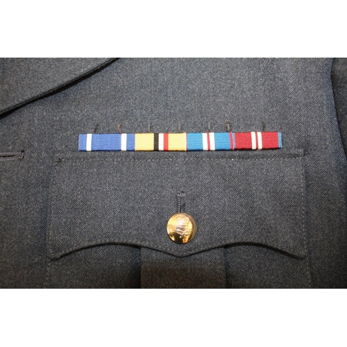 1131 - RAF Squadron Leader uniform, with insignia denoting membership of the medical corps. In very good co... 