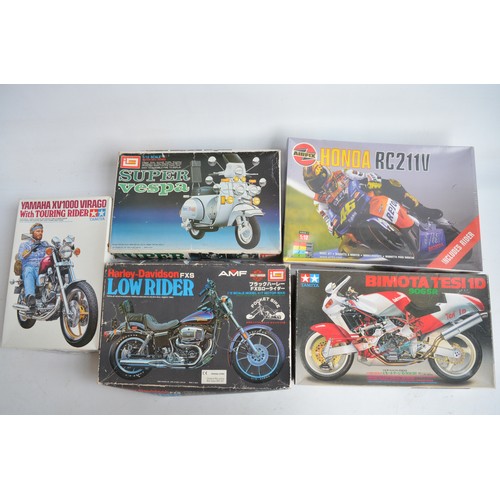 72 - Five unbuilt 1/12 scale plastic model motorcycle kits to include Tamiya 14062 Bimota Tesi 1D 906SR, ... 