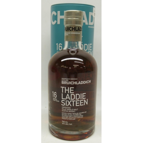 1081 - Bruichladdich Distillery progressive Hebridean Distillers, The The Laddie Sixteen - The Classic Sixt... 