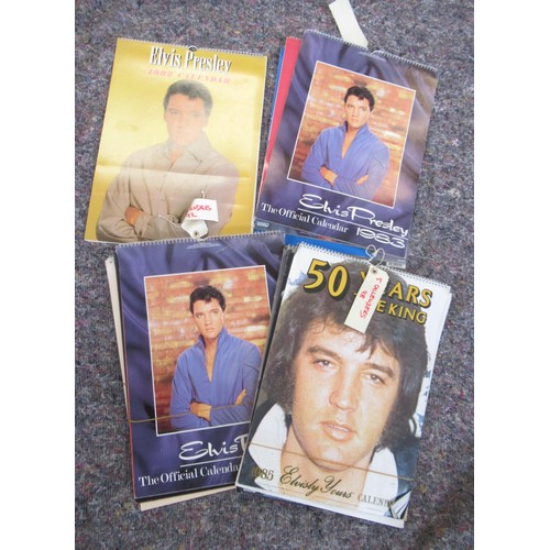 934 - Large collection of Elvis Presley memorabilia to inc. magazines, badges, reproduction posters, etc. ... 