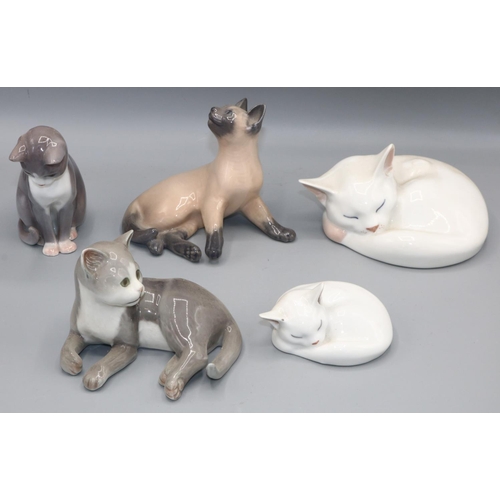 1505 - Collection of Royal Copenhagen figures of cats, max. H11cm (5)