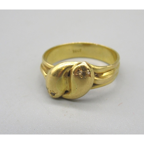 1333 - Victorian 18ct yellow gold double snake ring, the heads set with diamond eyes, stamped 18ct, size S1... 