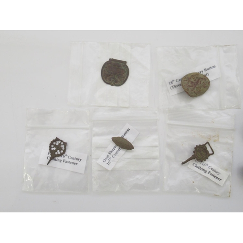 1681 - Large collection of metal detectorist artefacts to inc. 18th century buttons, 1940s military buttons... 