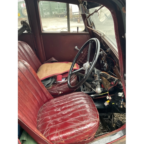 1194A - Classic 1935 Morris 8 saloon in red/black finish. 885cc petrol, historic classification, 4 door, reg... 