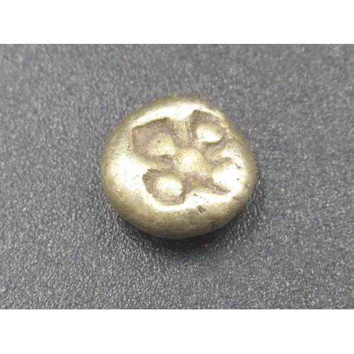 167 - Lydia Electrum (white gold) 1/6 stater & 2 Celtic Durotriges Electrum (white gold) quarter staters (... 