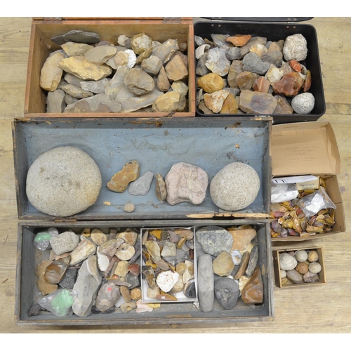 260 - Large collection of neolithic stone and flint tools, sling shot pebbles and minerals (Victor Brox co... 