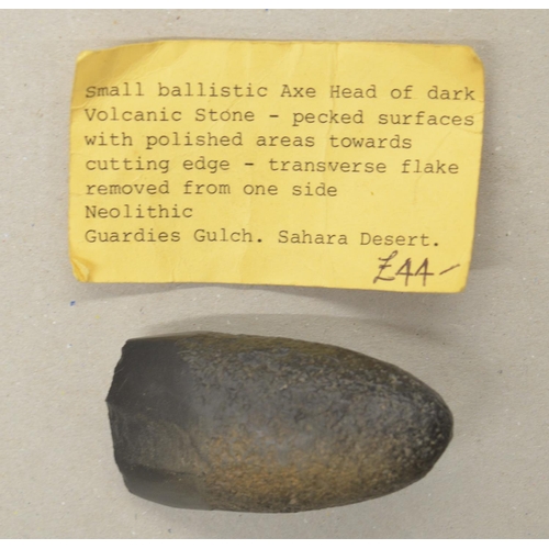 268 - Collection of neolithic stone and flint axe heads and other hand tools, largest L11.5cm (Victor Brox... 