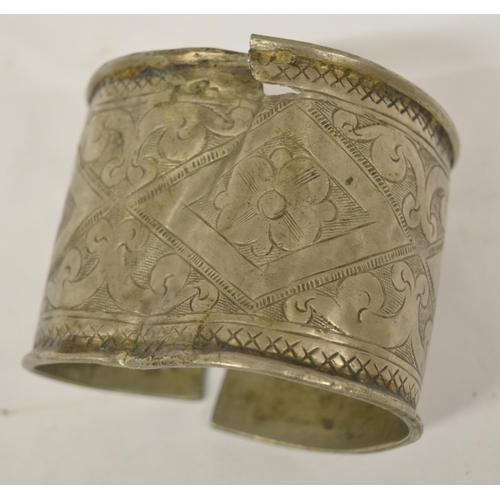 242 - Collection of Roman era metal bracelets, bangles, combs etc (7) (Victor Brox collection)