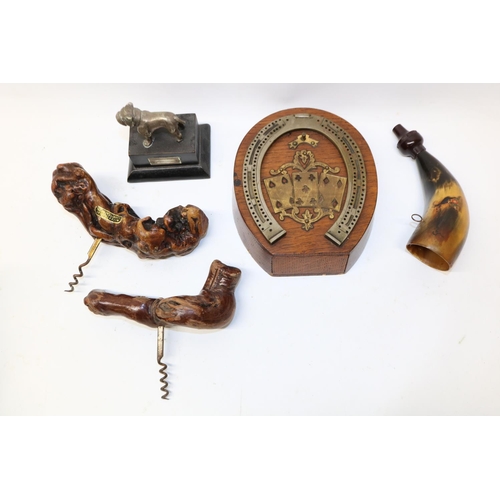 1153 - Equestrian interest Edwardian oak and brass bridge marker in the form of a horse shoe with concealed... 