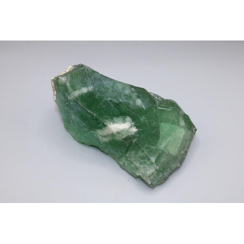 1357 - Green mineral hardstone reportingly Kahurangi Pounamu, New Zealand jade, L15cm