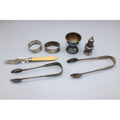 148 - William IV silver sugar tongs in fiddle pattern by William Bateman, London, 1830, a pair of Victoria... 