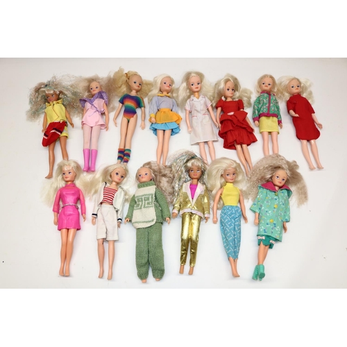 1712 - Fourteen 1980s and later Sindy dolls