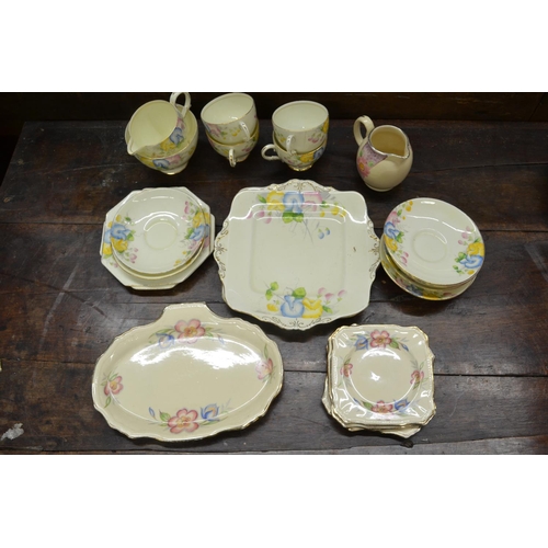 106 - Collection of ceramic tableware to include Victoria (Czech), Paragon, Hayasi Katani, Arthurwood, Alf... 