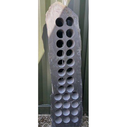 1582 - Slate monolith wine rack, 28 bottle capacity, H152cm