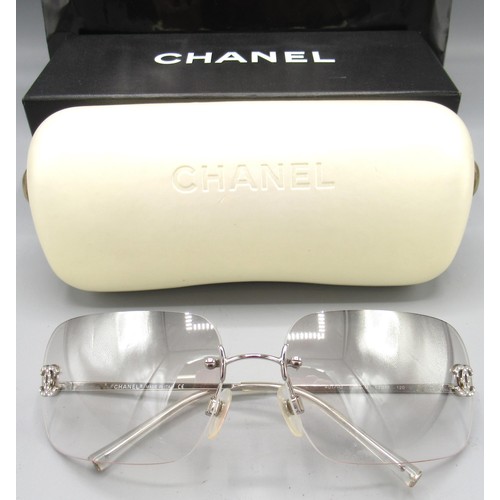 1223 - CHANEL silver gradation CC logo rhinestone women's sunglasses with case 4017-D