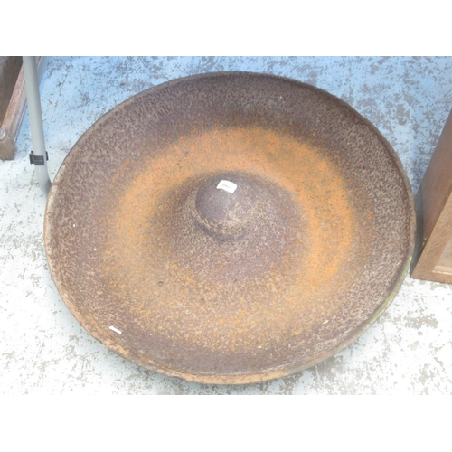 1662 - Cast iron Mexican hat shaped feed trough, D75cm