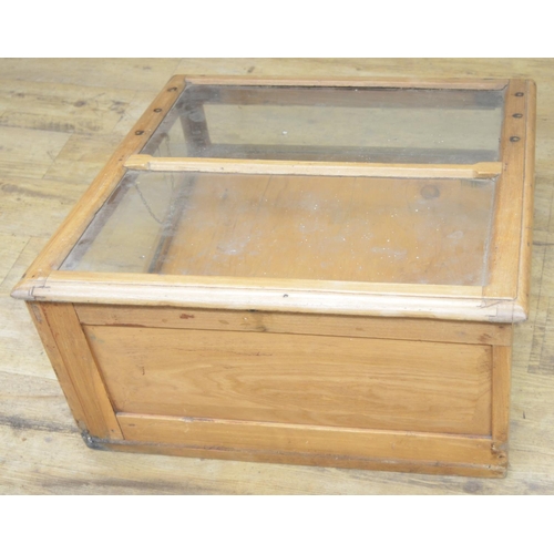 963 - Pine table top display cabinet with hinged slope top, W63cm D66cm H35cm (Victor Brox collection)