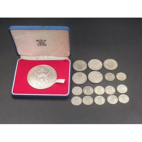 162 - Royal Mint silver hallmarked Elizabeth II Silver Jubilee 1952-1977 coin and a collection of Pre-1947... 