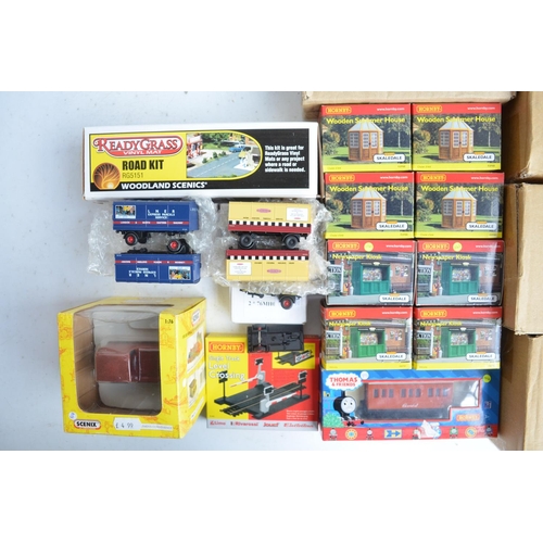 72 - Large collection of mostly OO gauge railway scenic accessories from Hornby, Scenix, B-T, Gilbow etc ... 