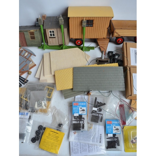 81 - Collection of 32mm G gauge outdoor railway wagons and coaches, mostly kit built including battery op... 