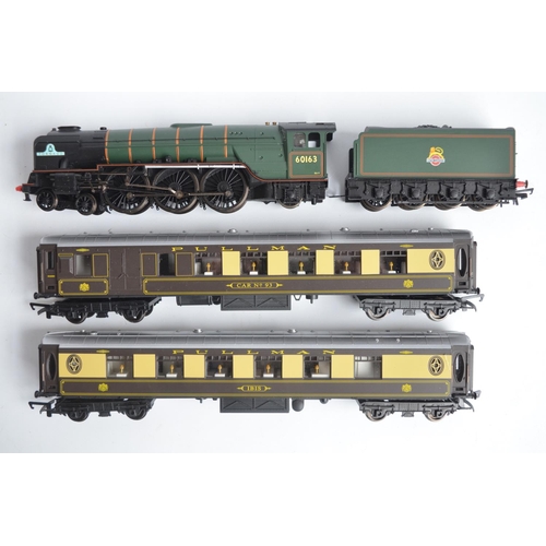 84 - Hornby R1225 OO gauge Tornado Express train set in excellent little run condition, set appears compl... 