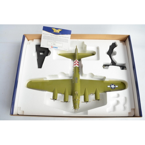 117 - Corgi Aviation Archive 1/72 scale AA33302 limited edition (563/4400) Boeing B-17F 'Sweet And Lovely'... 