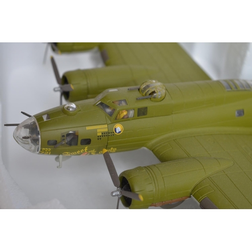 117 - Corgi Aviation Archive 1/72 scale AA33302 limited edition (563/4400) Boeing B-17F 'Sweet And Lovely'... 