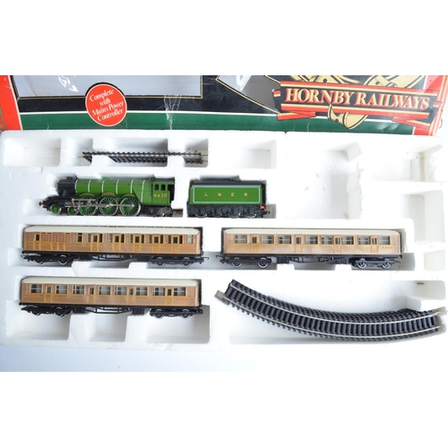 88 - Collection of OO gauge electric train models from Hornby to include R548 Flying Scotsman boxed set (... 