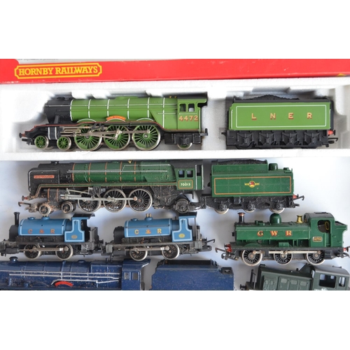 91 - Collection of previously run OO gauge railway locomotives, coaches, goods wagons etc., mostly Hornby... 